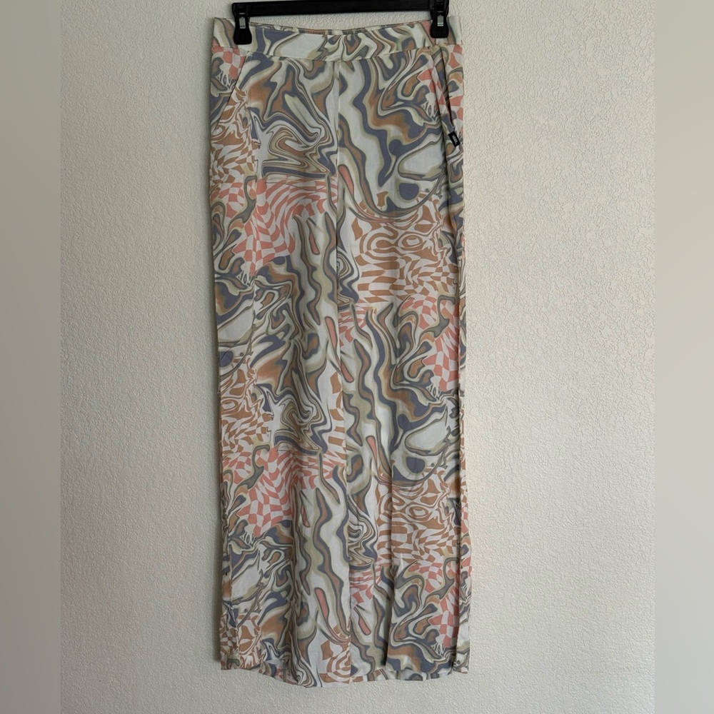 Vans Ziggin Elastic Waist Pants in a pastel wavy check pattern